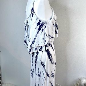 Tie- dye long strappy dress fro back layered top